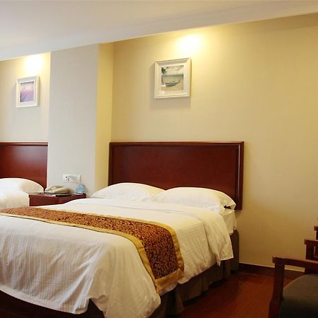 GreenTree Inn Beihang Commercial Street Express Hotel Shenyang Bagian luar foto
