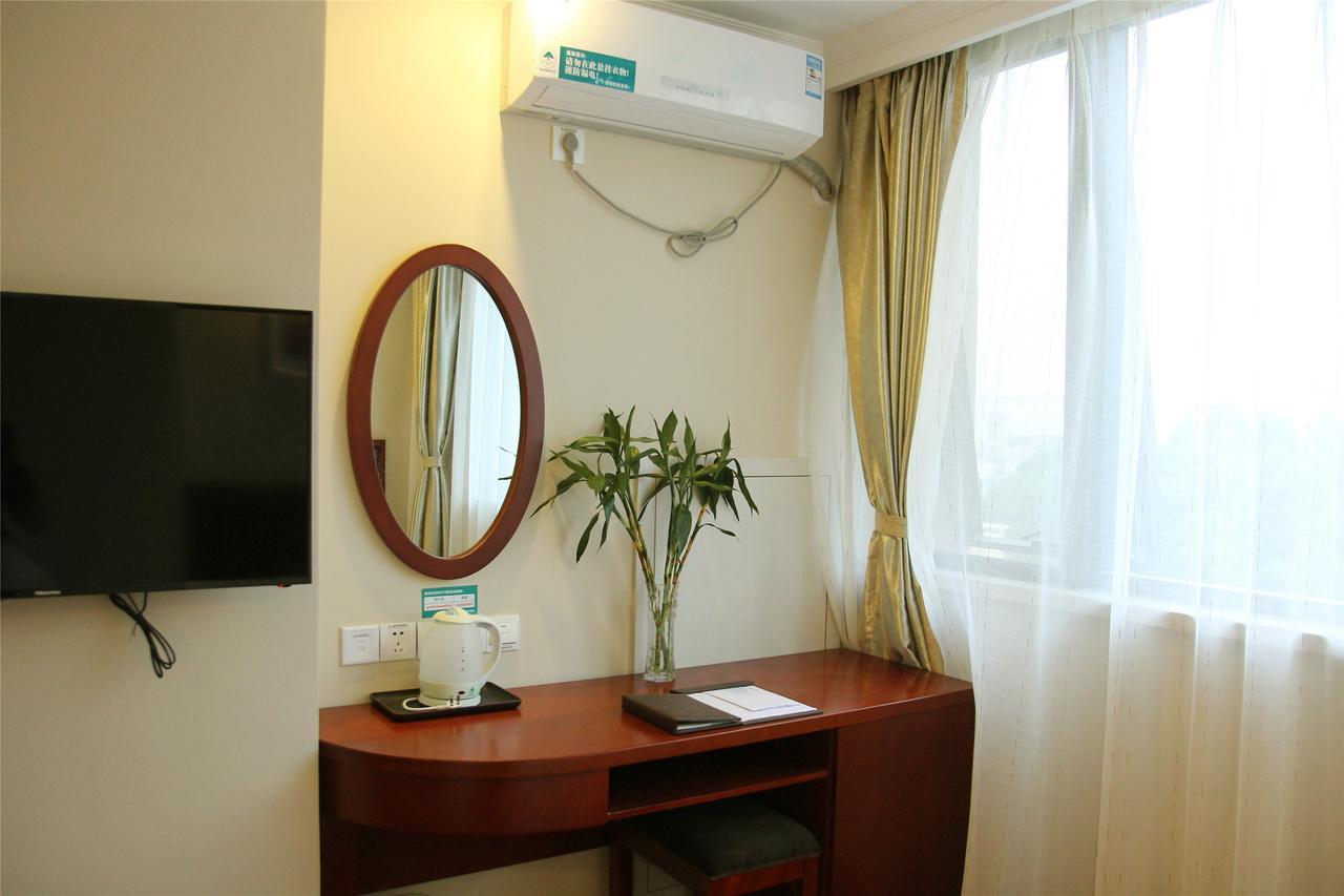 GreenTree Inn Beihang Commercial Street Express Hotel Shenyang Bagian luar foto