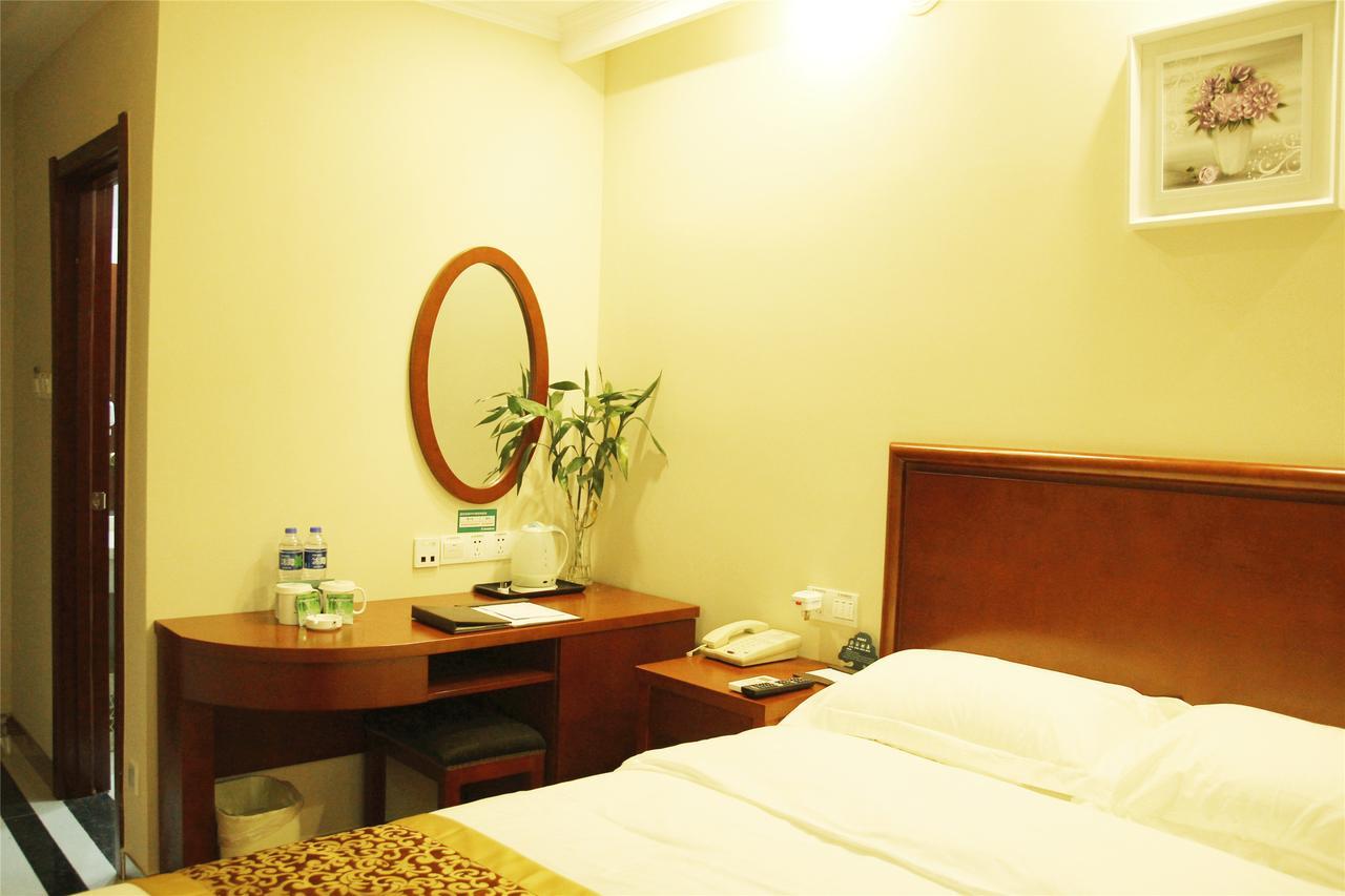 GreenTree Inn Beihang Commercial Street Express Hotel Shenyang Bagian luar foto